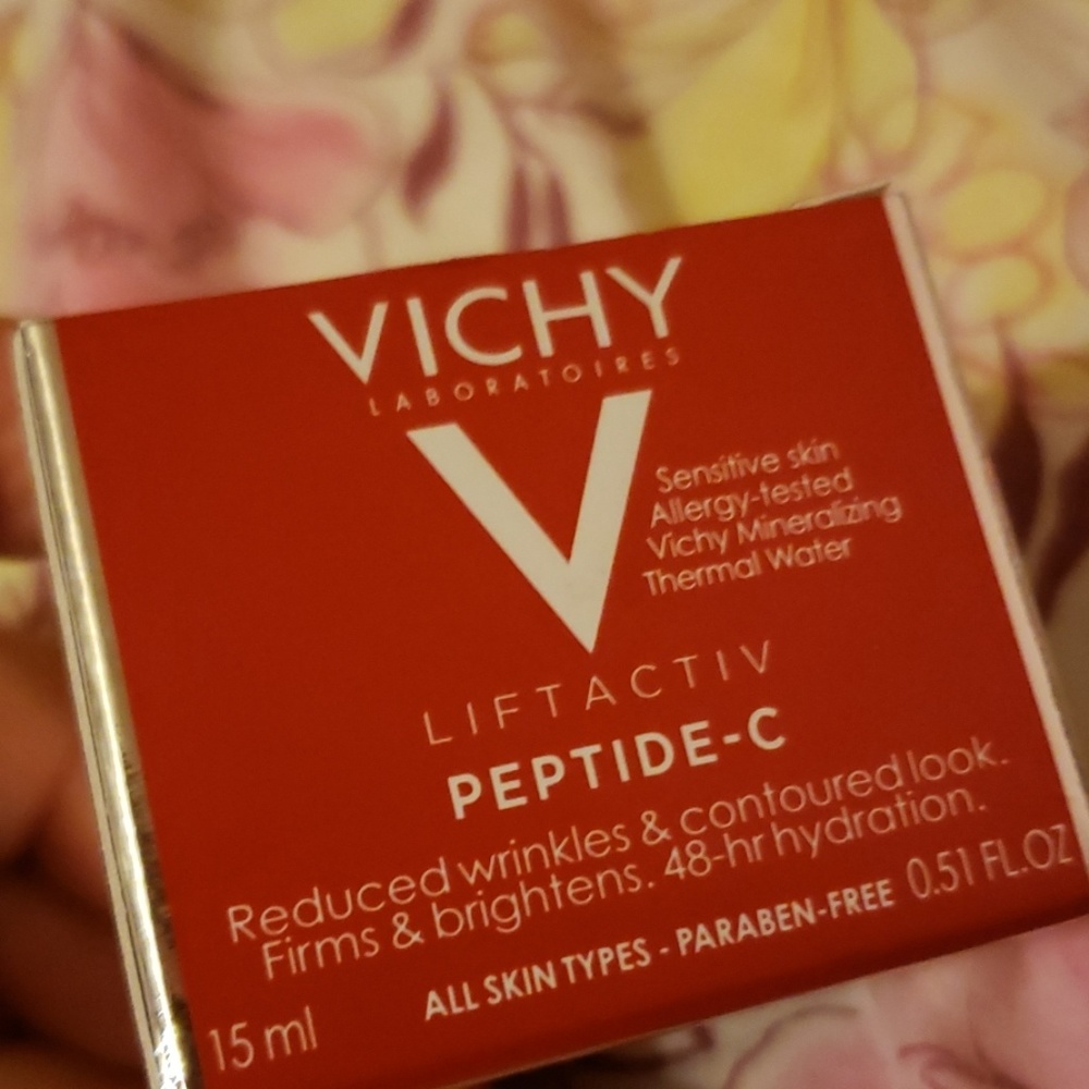 4 MINI VICHY LABORATOIRES LIFTACTIV PEPTIDE-C ANTI-AGING 48-HOUR MOISTURIZERS. - Picture 5 of 6